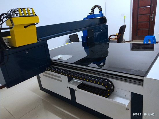 智能彩色钣金专用平板喷墨机